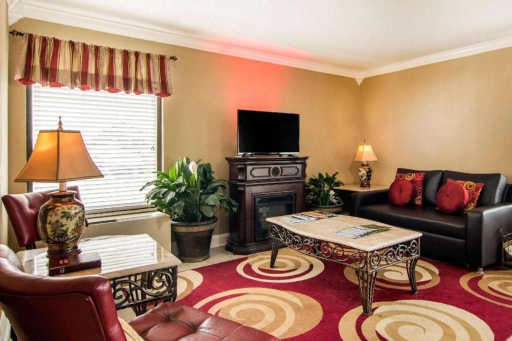 Econo Lodge Madison Exteriér fotografie