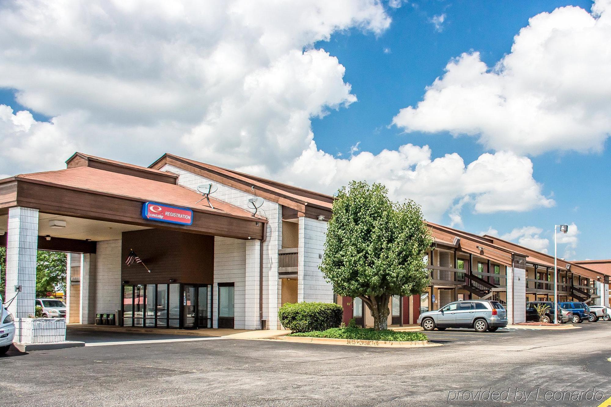 Econo Lodge Madison Exteriér fotografie