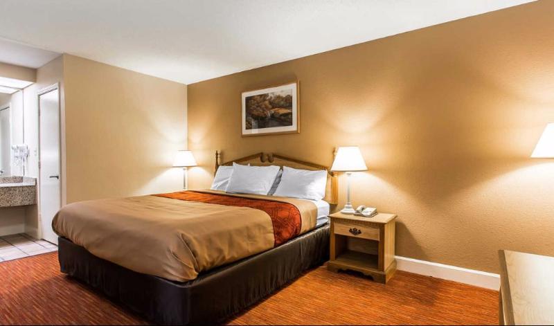 Econo Lodge Madison Exteriér fotografie